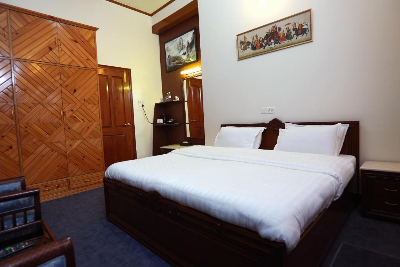 The Edgeworth Shimla Exterior foto